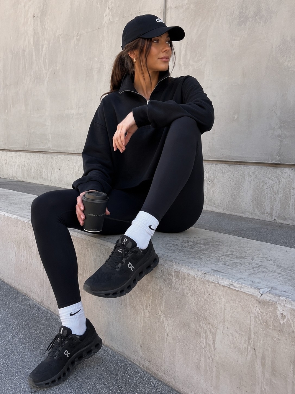 On Cloud Cloudsurfer Black Running Shoes 6 Athletic Sneakers Athleisure Activewe